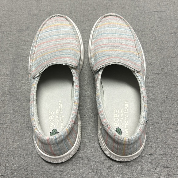 Skecher’s Bobs Slip On Canvas Shoes - Picture 2 of 5